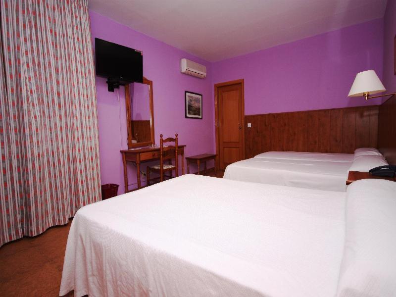 Hotel Rural Montana De Cazorla Arroyo Frio Szoba fotó